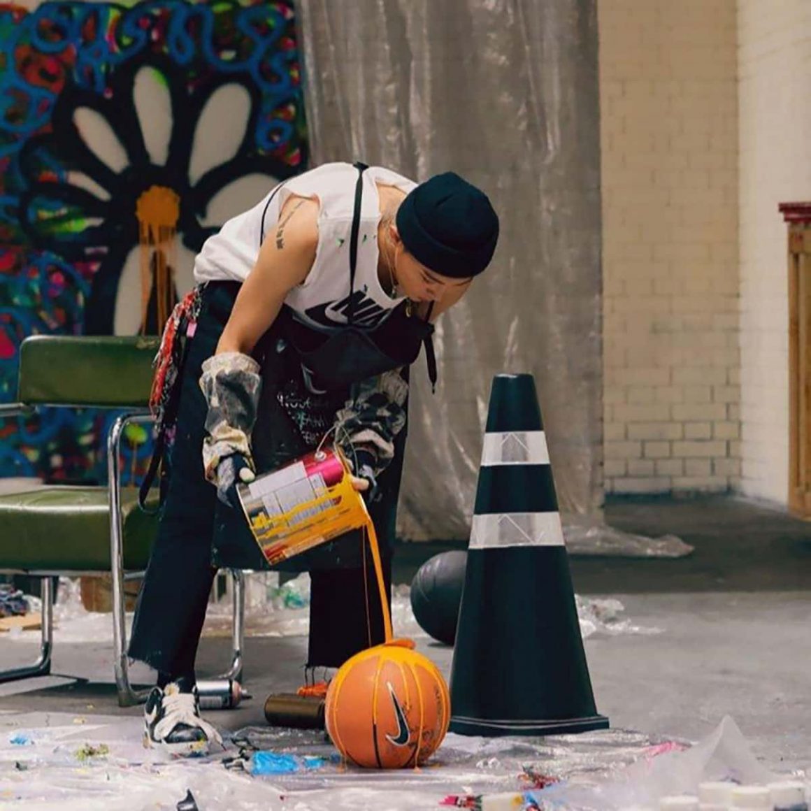 G-dragon PEACENINUSONE X Nike Air Force1 (출처: 나이키코리아 공식 홈페이지)