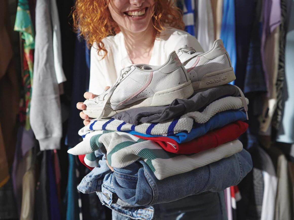 아디다스 Choose to Give Back w. 스레드업(adidas Resale Program Choose to Give Back with thredUP)