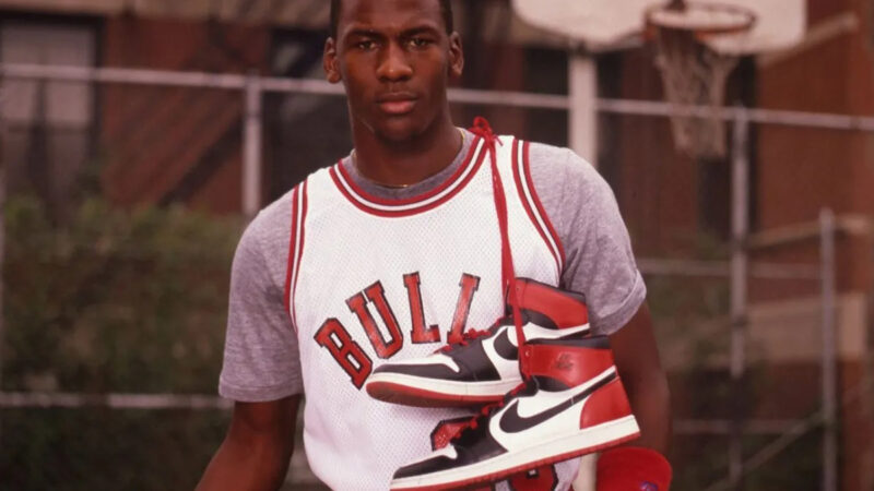 에어 조던 1이 최고의 운동화가 되기까지 How Air Jordan 1 Became the Best Sneaker