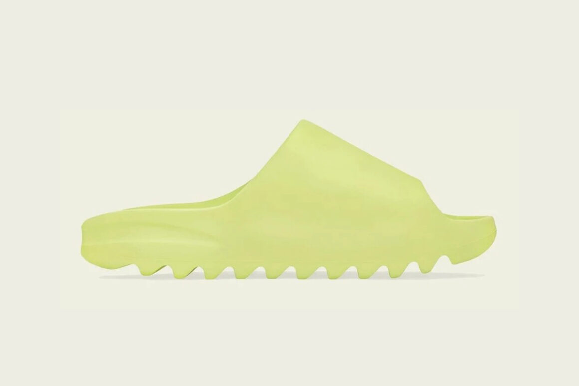 Yeezy Slide Glow Green