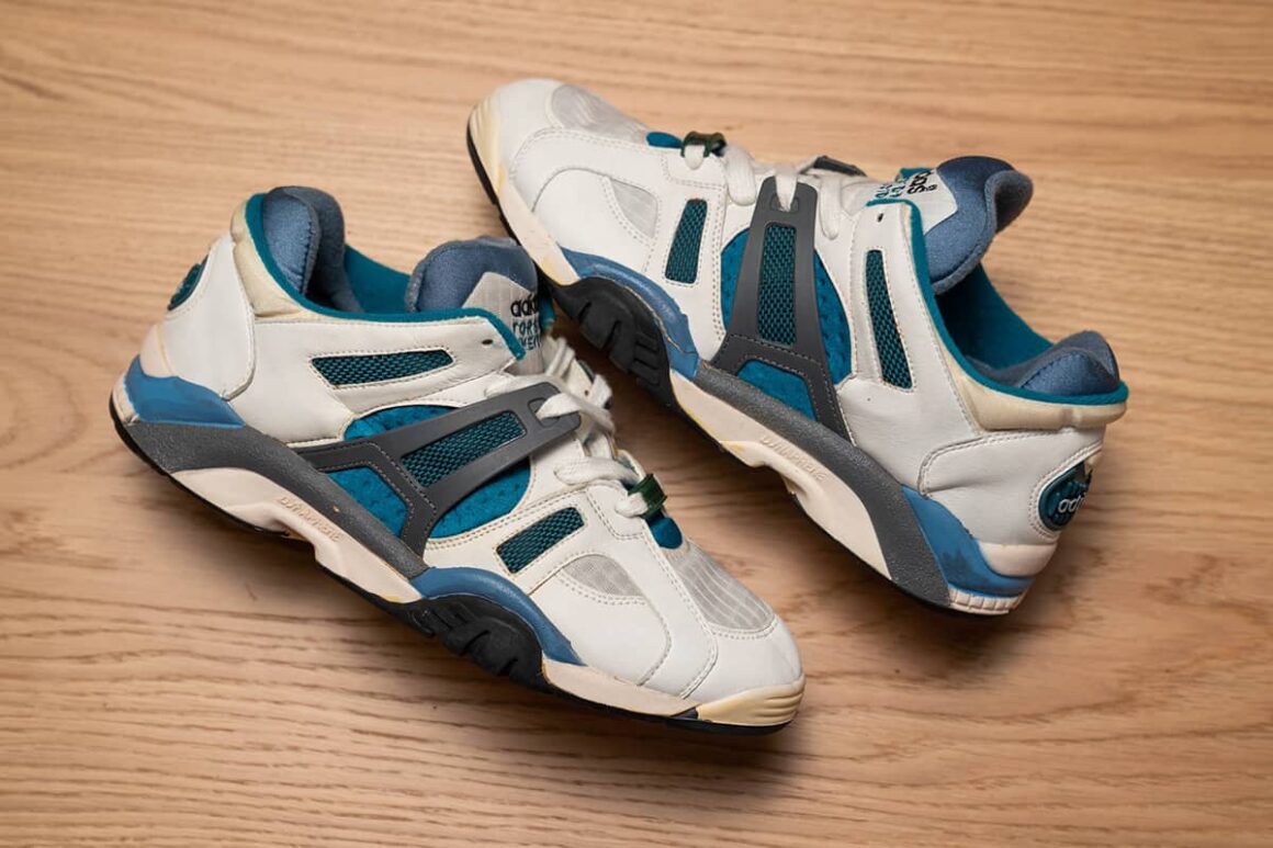 size 스토어가 소개하는 아디다스 빈티지 토션 디멘션 / size? previews adidas Originals archive Torsion Dimension