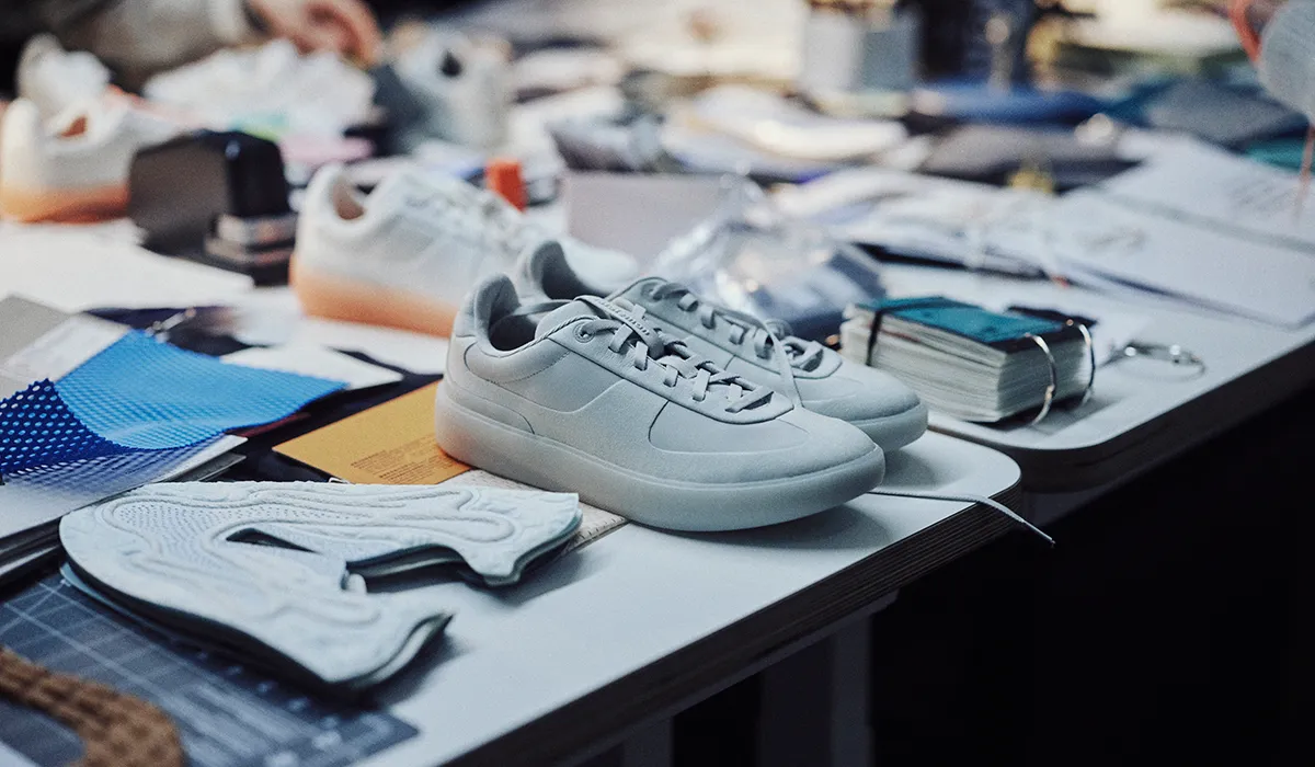 룰루레몬의 첫 남성용 캐주얼 스니커즈 ‘시티버스’ Lululemon Sneaker Cityverse